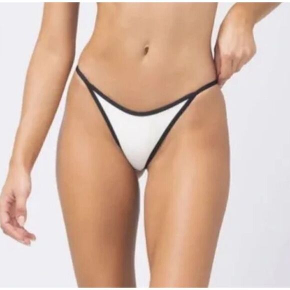 New. L*SPACE bitsy bikini. XL-top/M-bottom. Retails $211 - Picture 9 of 10